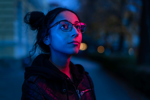 mujer centrada